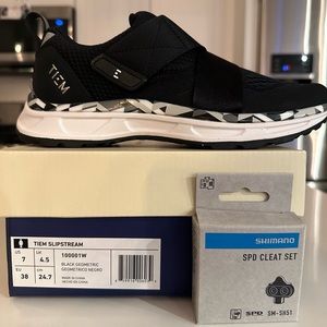Tiem Cycling Shoes - Slipstream - Black Geometric with Cleat Set